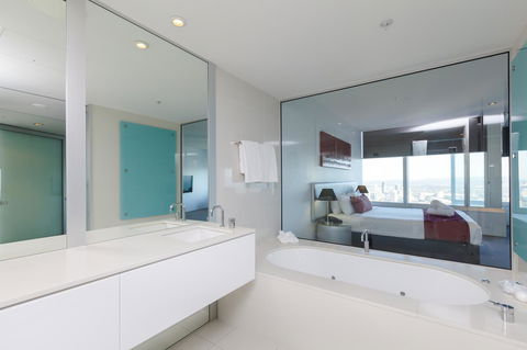 Q1 Resort & Spa - Official - Redcliffe Tourism 39