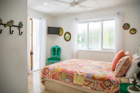 Jamaica Beach House - Redcliffe Tourism 26