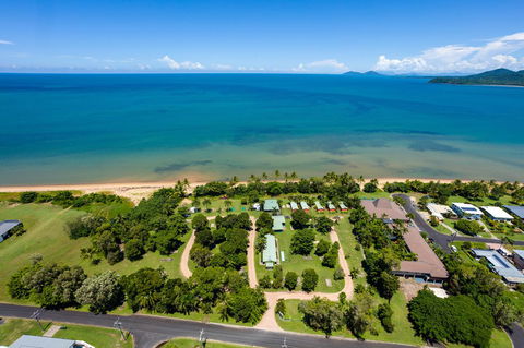 King Reef Resort - Redcliffe Tourism 0