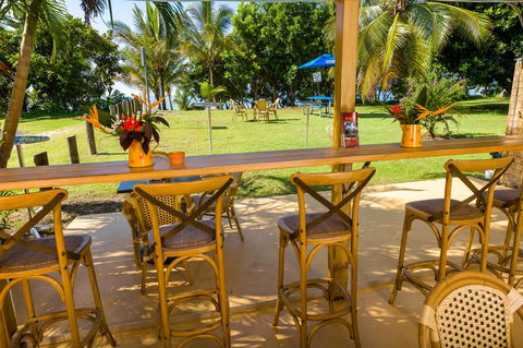 King Reef Resort - Redcliffe Tourism 21