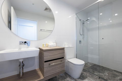 Qube Broadbeach - Redcliffe Tourism 6