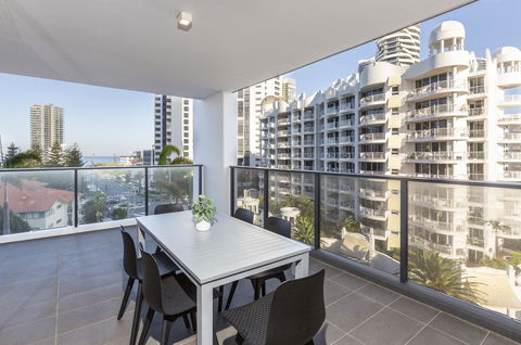 Qube Broadbeach - Redcliffe Tourism 41