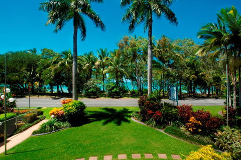 Argosy On The Beach - Redcliffe Tourism 8