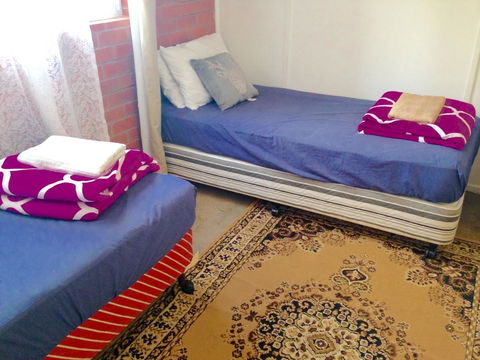 XYL Pets Friendly Seaside Boutique Guesthouse - Redcliffe Tourism 8