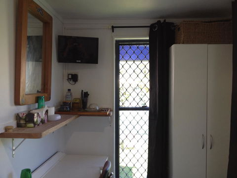XYL Pets Friendly Seaside Boutique Guesthouse - Redcliffe Tourism 29