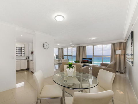 Sunbird Beach Resort Main Beach - Redcliffe Tourism 15