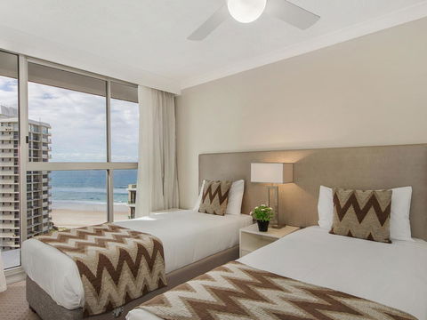 Sunbird Beach Resort Main Beach - Redcliffe Tourism 23