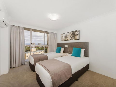 Sunbird Beach Resort Main Beach - Redcliffe Tourism 28