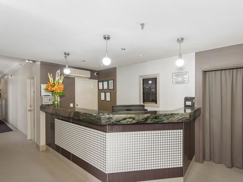 Sunbird Beach Resort Main Beach - Redcliffe Tourism 43