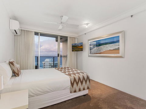 Sunbird Beach Resort Main Beach - Redcliffe Tourism 12