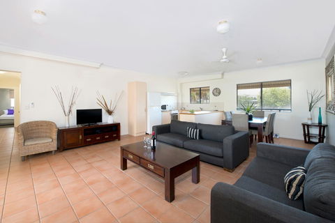 Park Regis Anchorage - Redcliffe Tourism 19