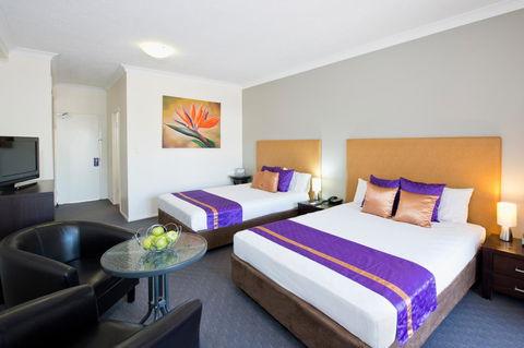 Park Regis Anchorage - Redcliffe Tourism 11