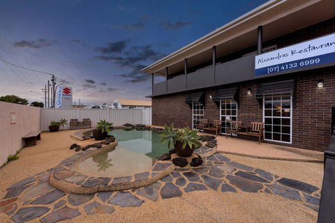 Takalvan Motel - Redcliffe Tourism 9