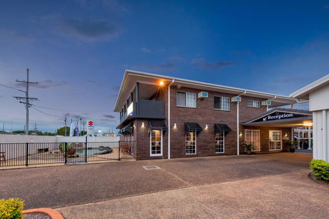 Takalvan Motel - Redcliffe Tourism 7