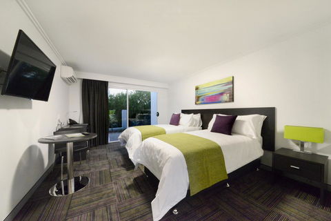 Mackay Oceanside Central Hotel Official - Redcliffe Tourism 25