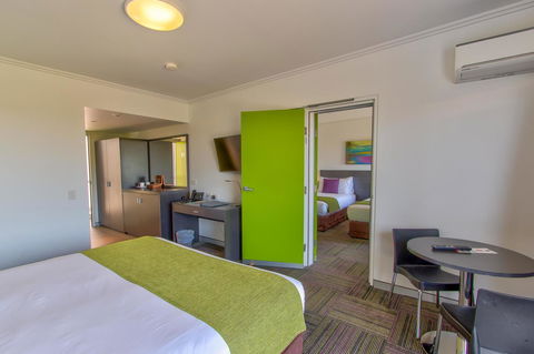 Mackay Oceanside Central Hotel Official - Redcliffe Tourism 12