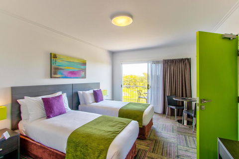 Mackay Oceanside Central Hotel Official - Redcliffe Tourism 11