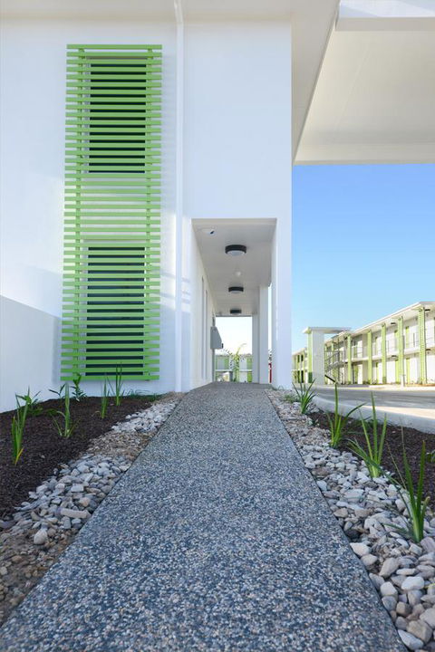 Mackay Oceanside Central Hotel Official - Redcliffe Tourism 21