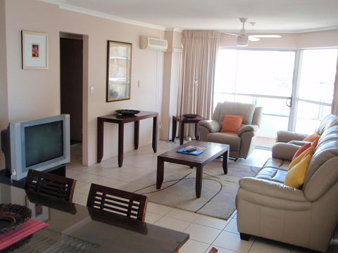 Grosvenor Beachfront Apartments Surfers Paradise - Redcliffe Tourism 21