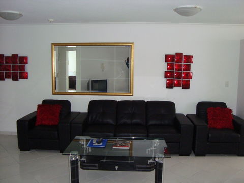 Grosvenor Beachfront Apartments Surfers Paradise - Redcliffe Tourism 27