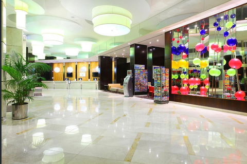 The Towers Of Chevron Renaissance - Holidays Gold Coast - Redcliffe Tourism 15