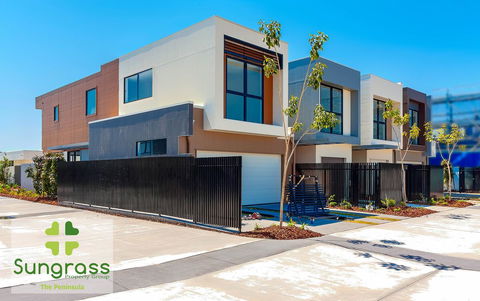 The Residences At The Peninsula - Redcliffe Tourism 44