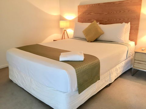 Mowbray East Apartments - Redcliffe Tourism 2