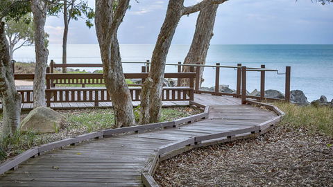 Oaks Hervey Bay Resort And Spa - Redcliffe Tourism 4