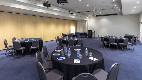 Oaks Hervey Bay Resort And Spa - Redcliffe Tourism 24