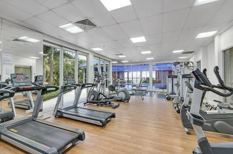 Towers Of Chevron - Private Apartment - Redcliffe Tourism 17
