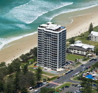 Golden Sands on the Beach - Redcliffe Tourism