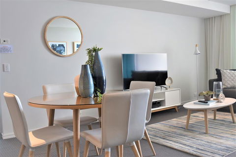 Gold Coast Private Apartments - H Residences, Surfers Paradise - Redcliffe Tourism 8