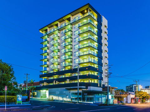 Direct Collective - Pavilion And Governor On Brookes - Redcliffe Tourism 15