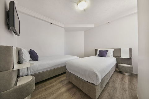 Novotel Surfers Paradise - Redcliffe Tourism 23