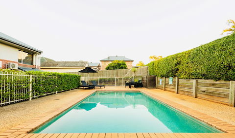 Ambassador On Ruthven - Redcliffe Tourism 7