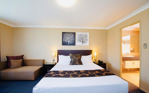 Ambassador On Ruthven - Redcliffe Tourism 16