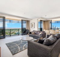 Luxury 3 Bedroom in heart of Broadbeach - Redcliffe Tourism