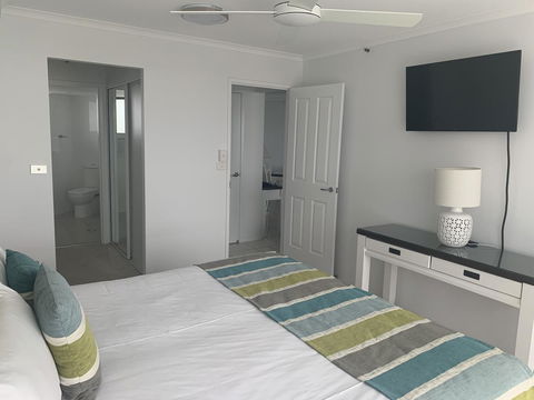 Ocean Plaza Resort - Redcliffe Tourism 12