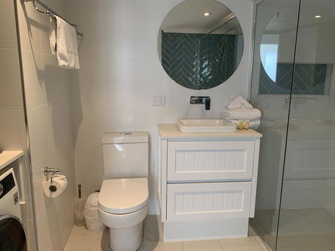 Ocean Plaza Resort - Redcliffe Tourism 11