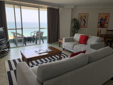 Ocean Plaza Resort - Redcliffe Tourism 4