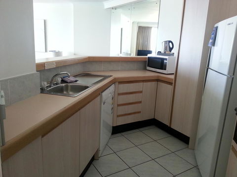 Ocean Plaza Resort - Redcliffe Tourism 34