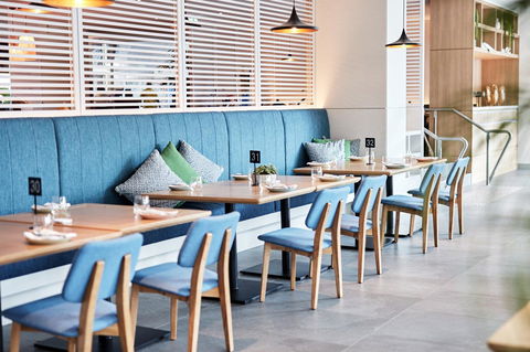 Novotel Cairns Oasis Resort - Redcliffe Tourism 7