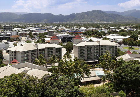 Novotel Cairns Oasis Resort - Redcliffe Tourism 38