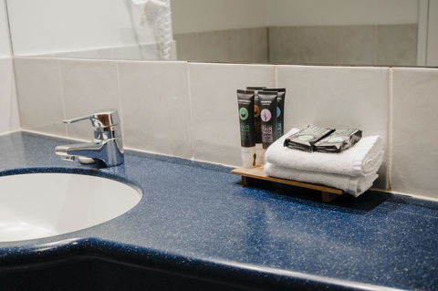 Novotel Cairns Oasis Resort - Redcliffe Tourism 24