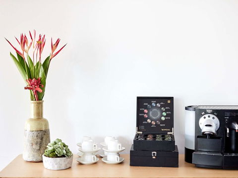 Novotel Cairns Oasis Resort - Redcliffe Tourism 42