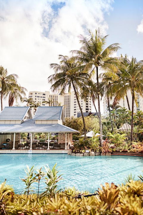 Novotel Cairns Oasis Resort - Redcliffe Tourism 4