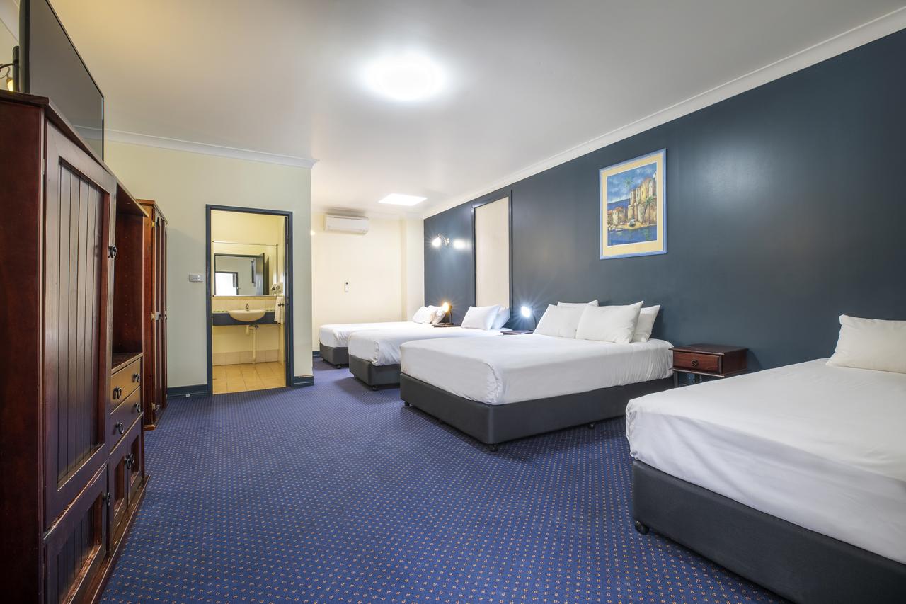  Redcliffe Tourism