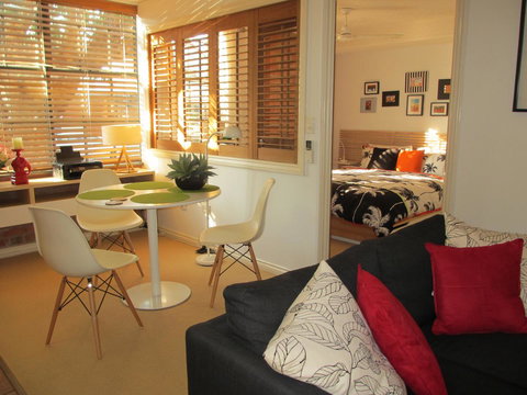 Powerhouse Apartments - Redcliffe Tourism 5