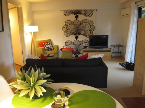 Powerhouse Apartments - Redcliffe Tourism 8