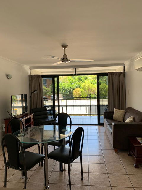 Townsville Holiday Apartments - Redcliffe Tourism 2